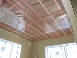 内部シート張り状況