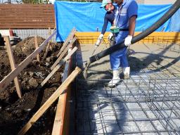 基礎コンクリ－ト打設状況