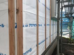 防湿シート張り