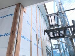 防湿シート張り