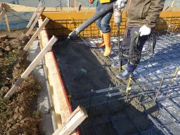 コンクリート打設状況