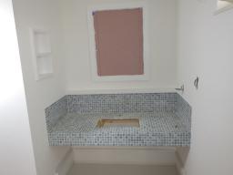 洗面タイル工事