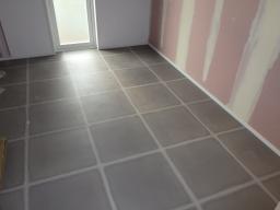 キッチン床タイル工事